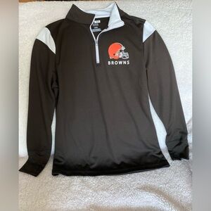 Cleveland Browns women’s dri fit quarter zip. Long sleeve, thumb holes.